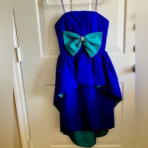 Beautiful Party Dress. Like new!